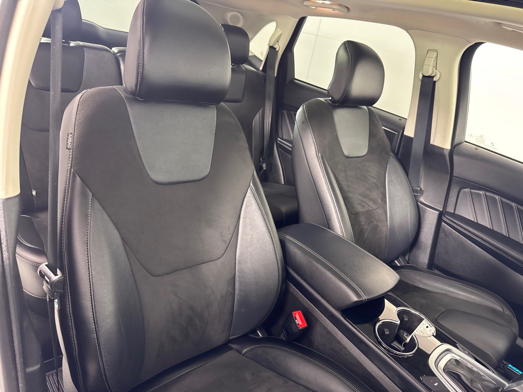 2018 Ford Edge Image 28