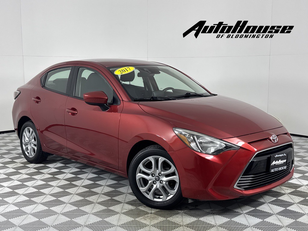 2017 Toyota Yaris Image 1