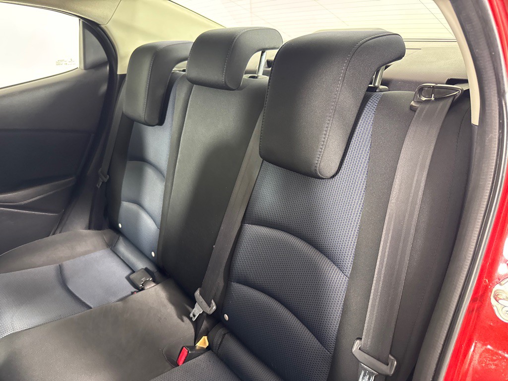 2017 Toyota Yaris Image 20