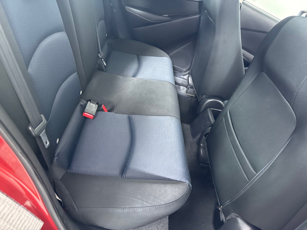 2017 Toyota Yaris Image 21