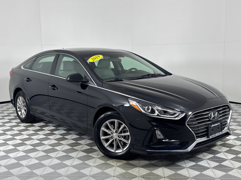 2019 Hyundai Sonata Image 2