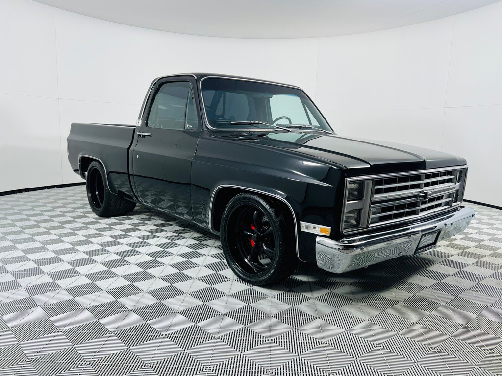 1985 Chevrolet C/K 10 Image 3