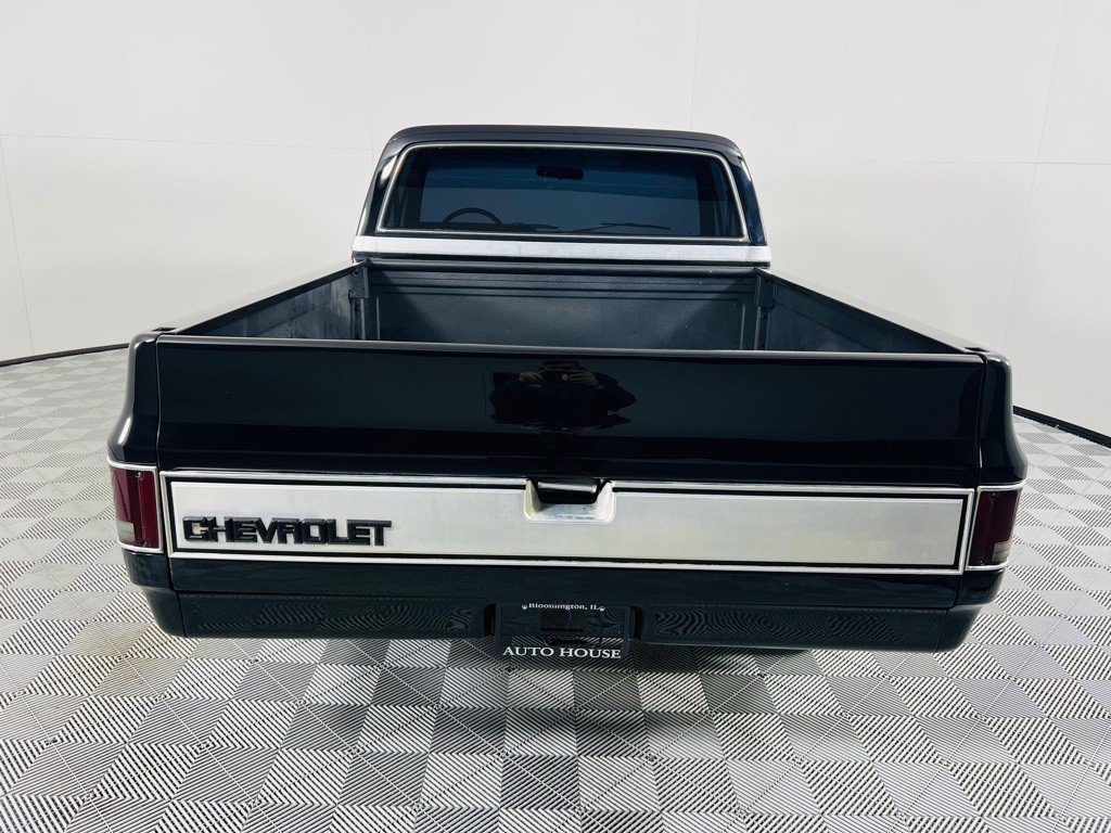 1985 Chevrolet C/K 10 Image 10