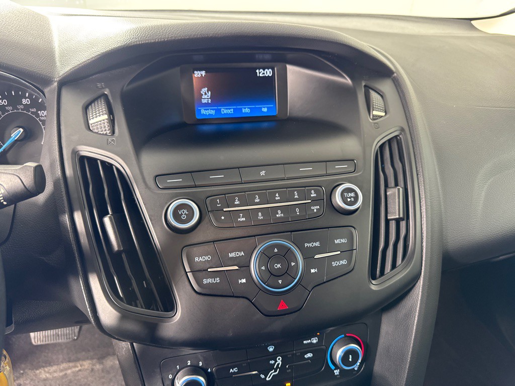 2018 Ford Focus Image 17