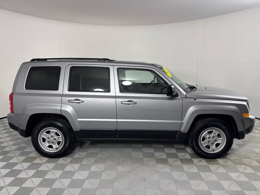 2016 Jeep Patriot Image 4