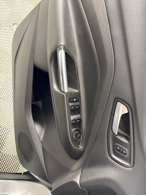 2017 Ford Escape Image 12