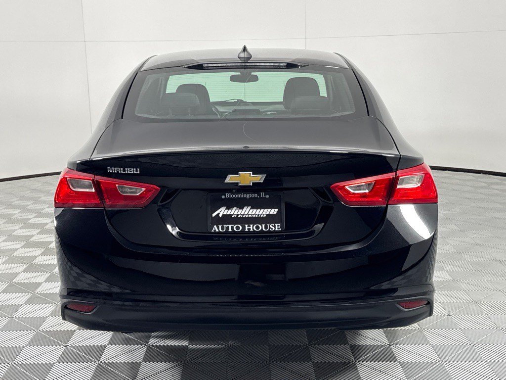 2018 Chevrolet Malibu Image 6