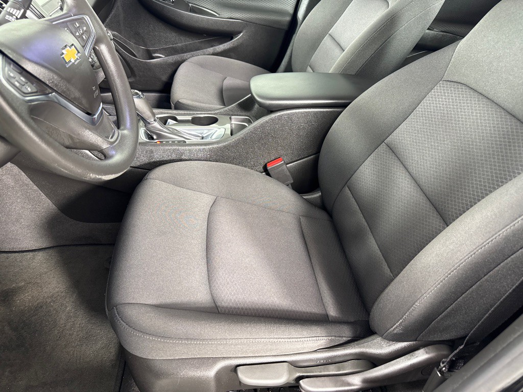 2018 Chevrolet Malibu Image 13