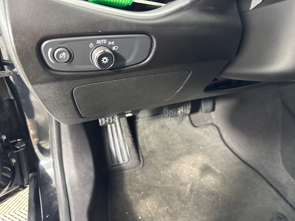 2018 Chevrolet Malibu Image 15