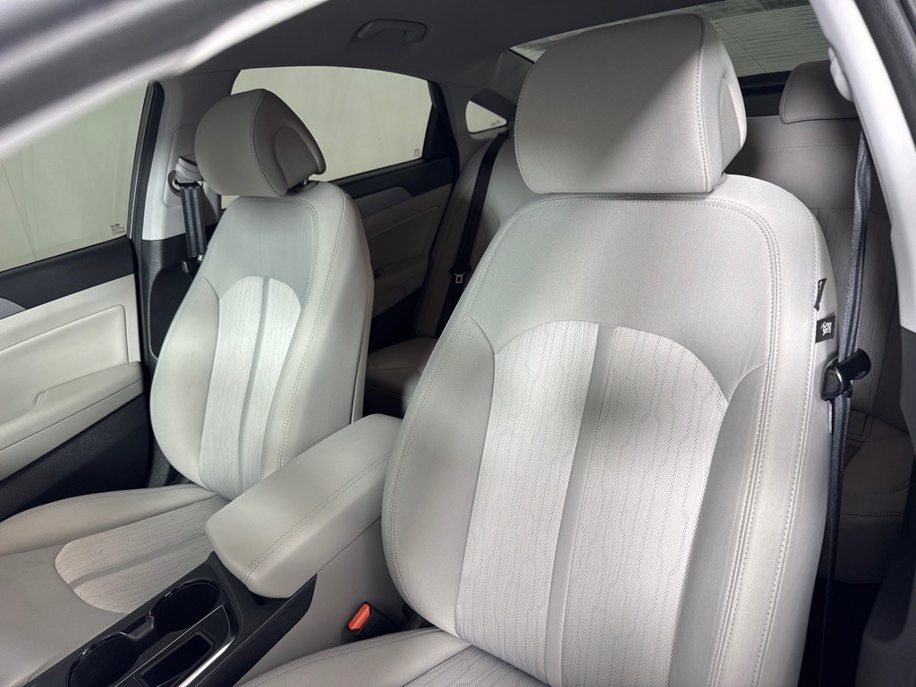2017 Hyundai Sonata Image 14