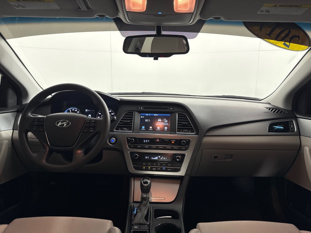 2017 Hyundai Sonata Image 26