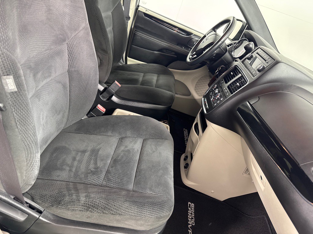 2016 Dodge Grand Caravan Image 24