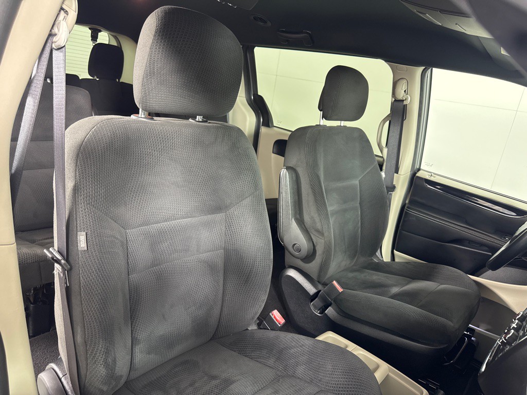 2016 Dodge Grand Caravan Image 25