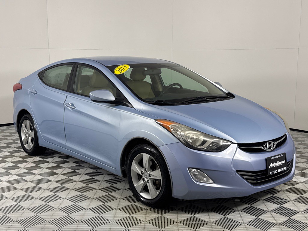 2013 Hyundai Elantra Image 3