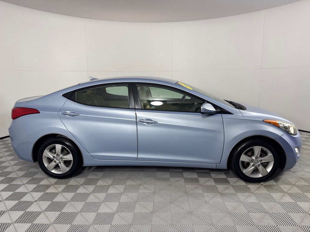 2013 Hyundai Elantra Image 4