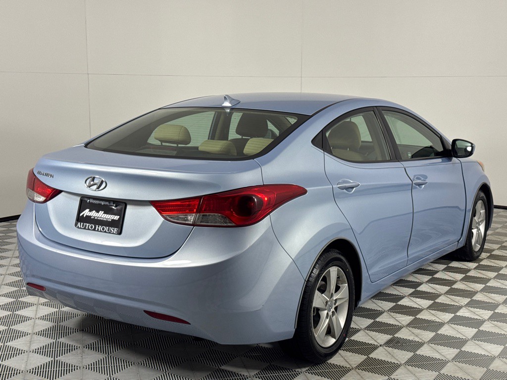 2013 Hyundai Elantra Image 5