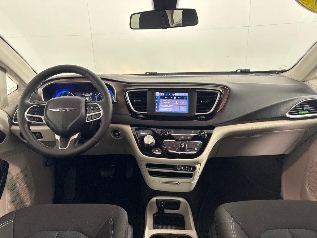 2022 Chrysler Voyager Image 29