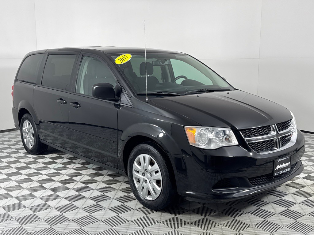 2017 Dodge Grand Caravan Image 3