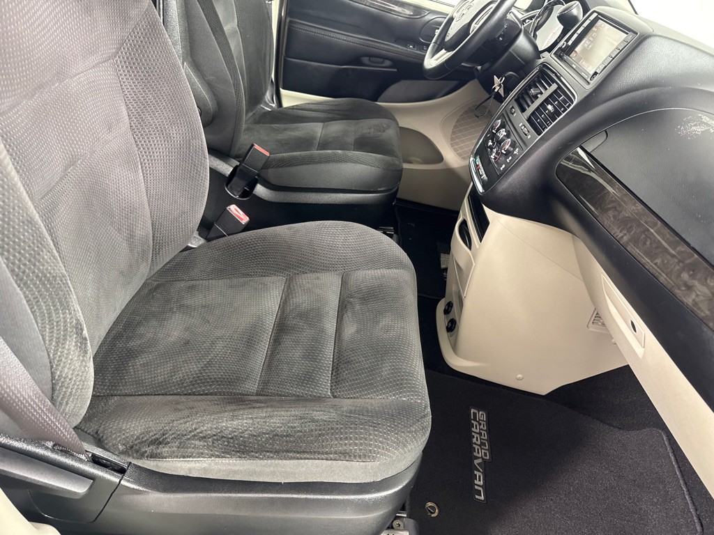 2017 Dodge Grand Caravan Image 24