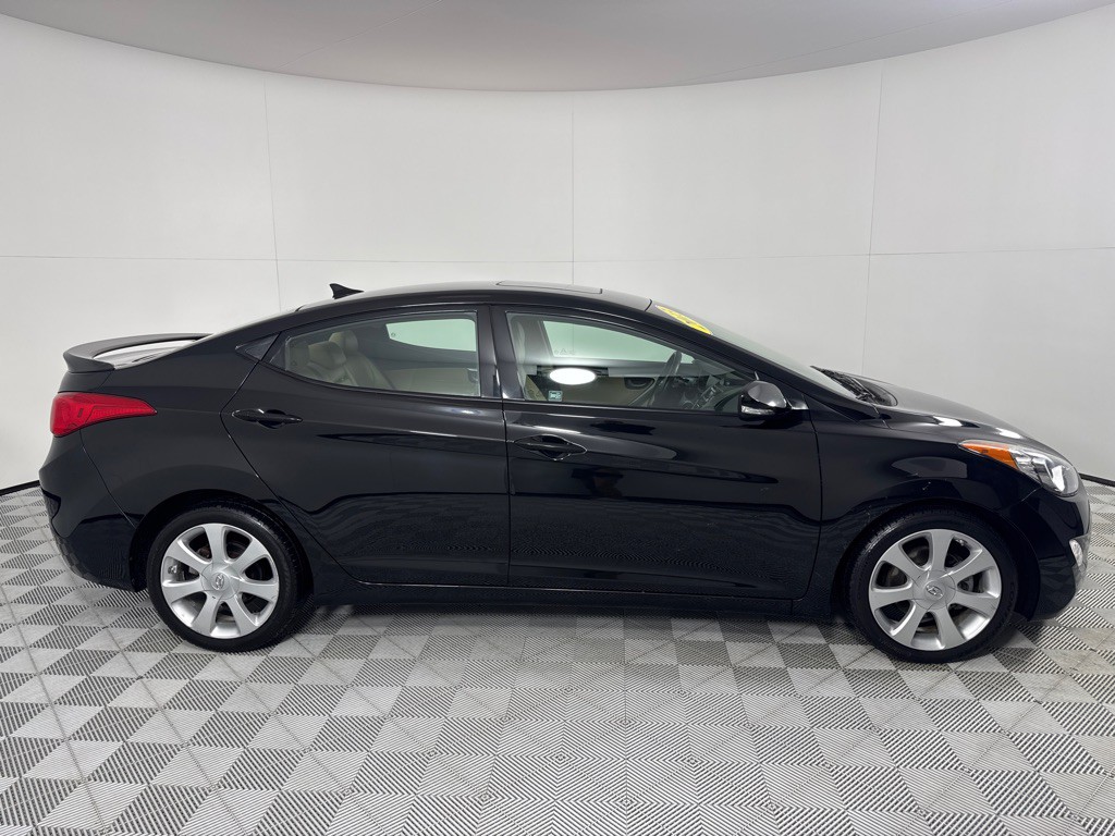 2013 Hyundai Elantra Image 4