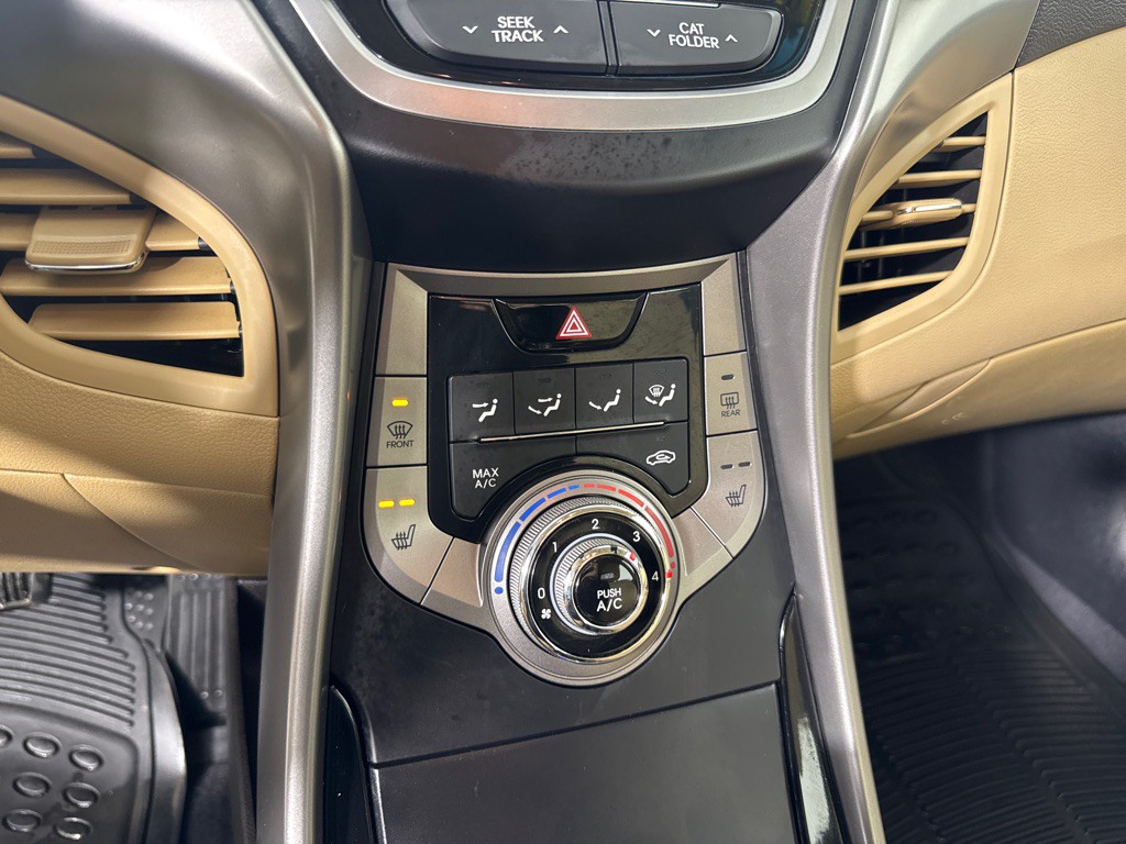 2013 Hyundai Elantra Image 20
