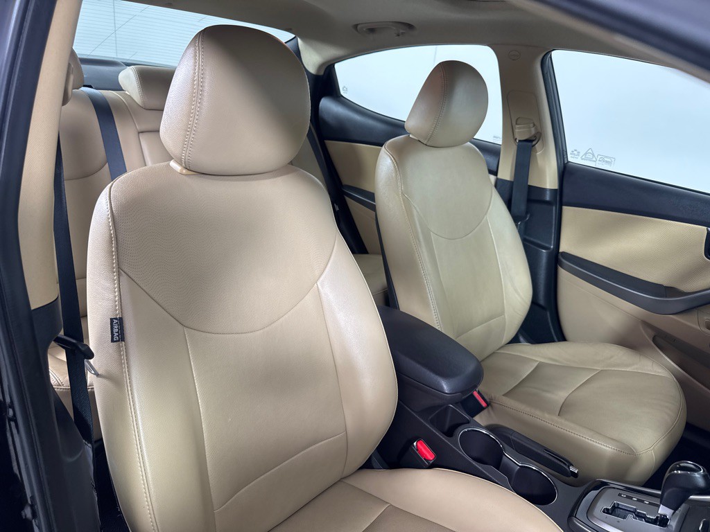 2013 Hyundai Elantra Image 27