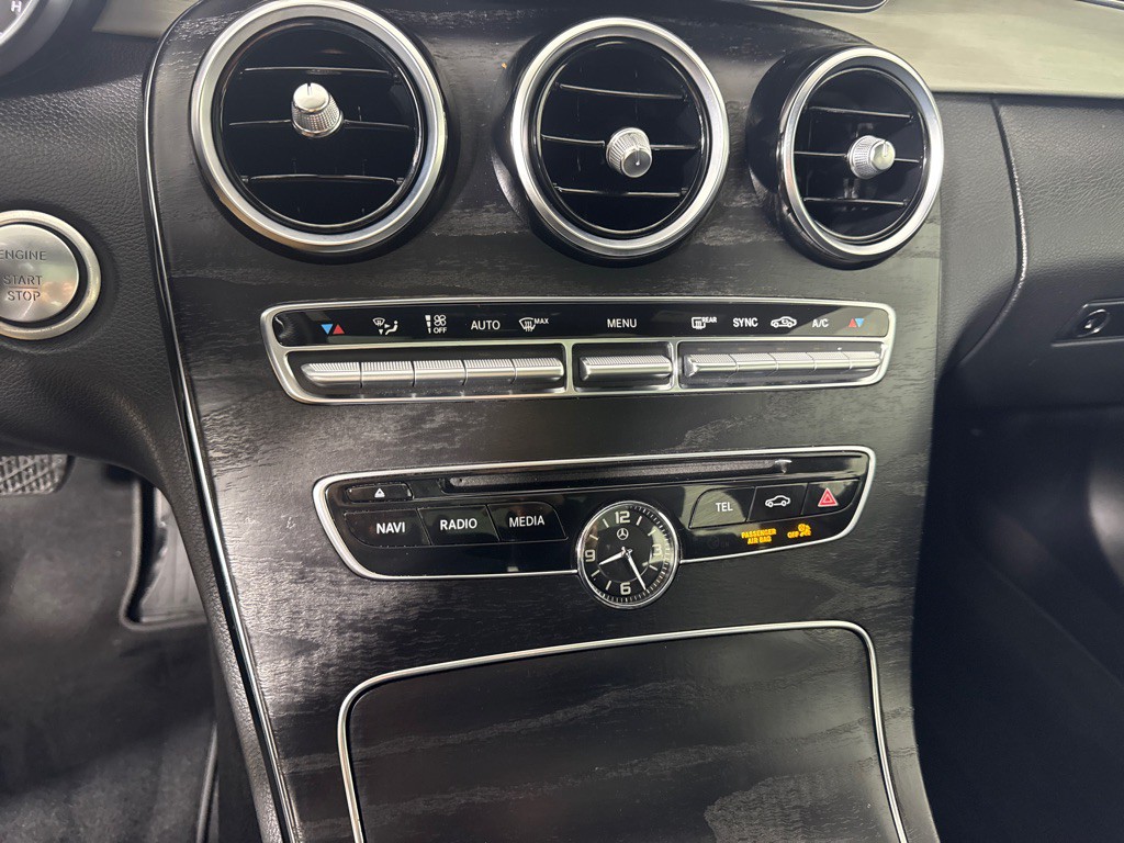 2018 Mercedes-Benz C-Class Image 21