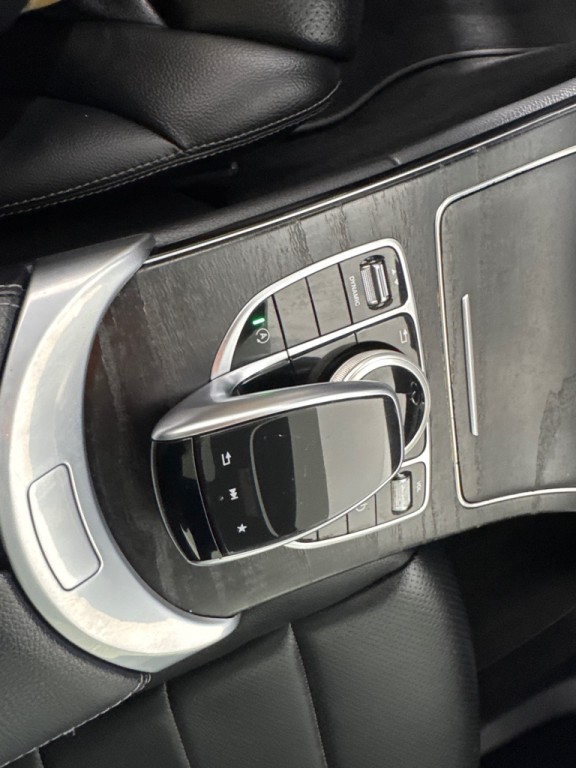 2018 Mercedes-Benz C-Class Image 22