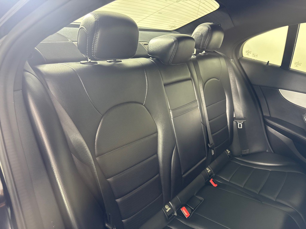 2018 Mercedes-Benz C-Class Image 26