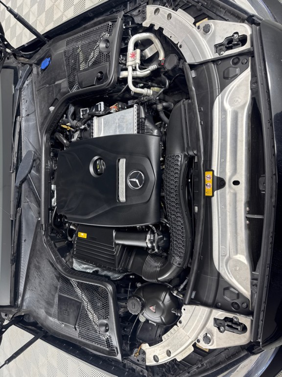 2018 Mercedes-Benz C-Class Image 30