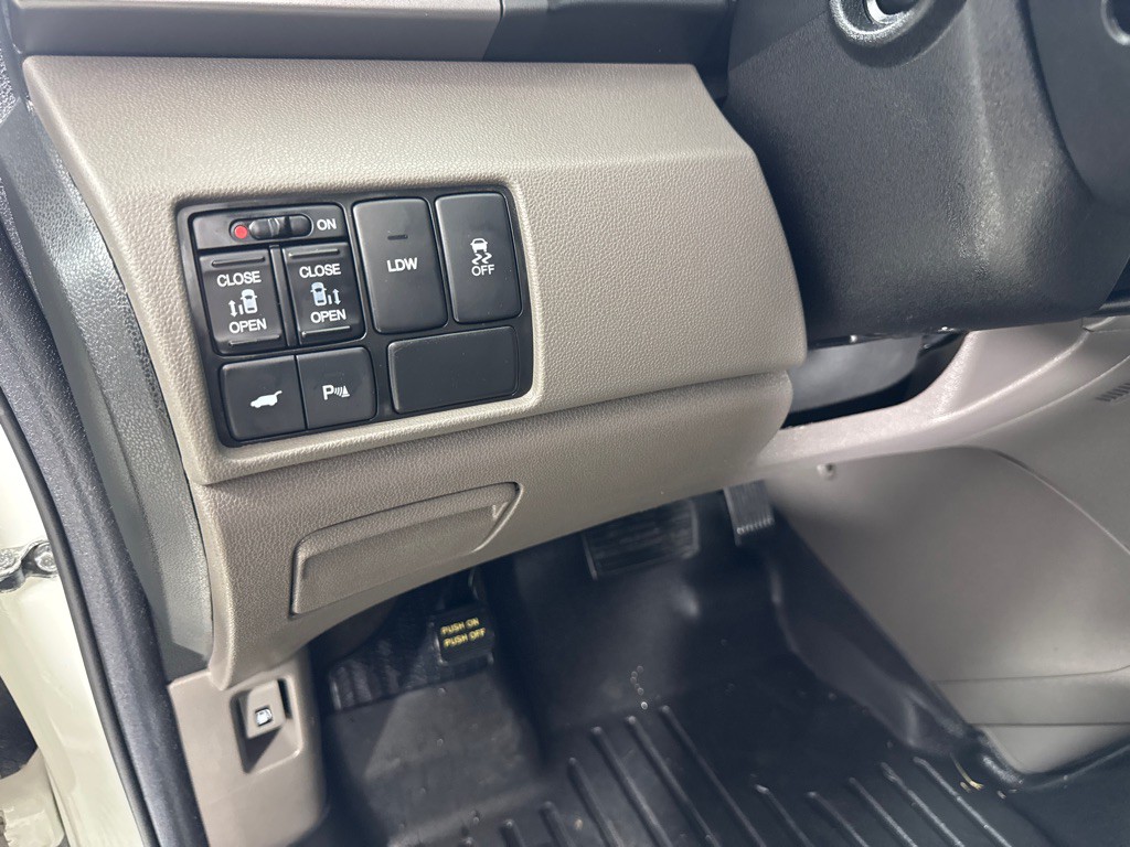 2014 Honda Odyssey Image 15