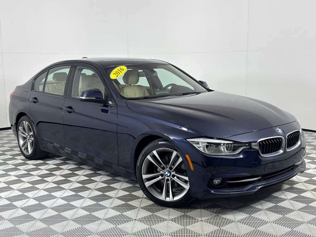 2016 BMW 3 Series Image 2