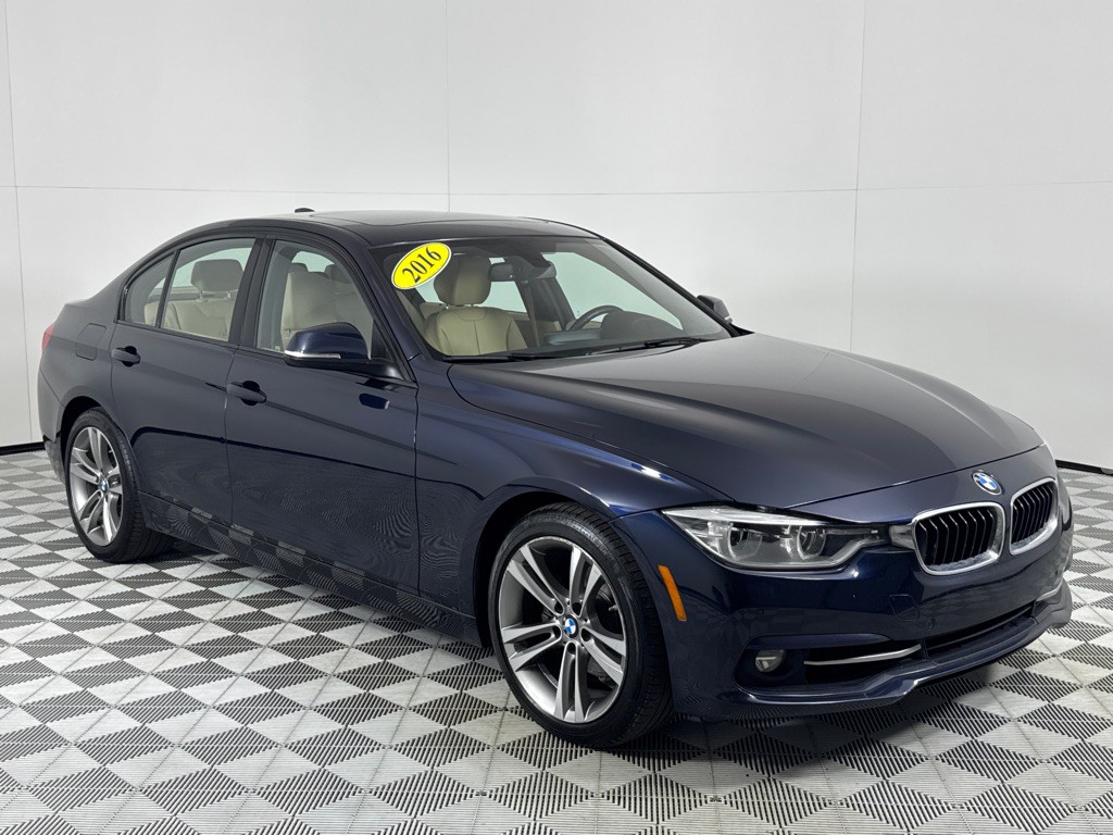 2016 BMW 3 Series Image 3