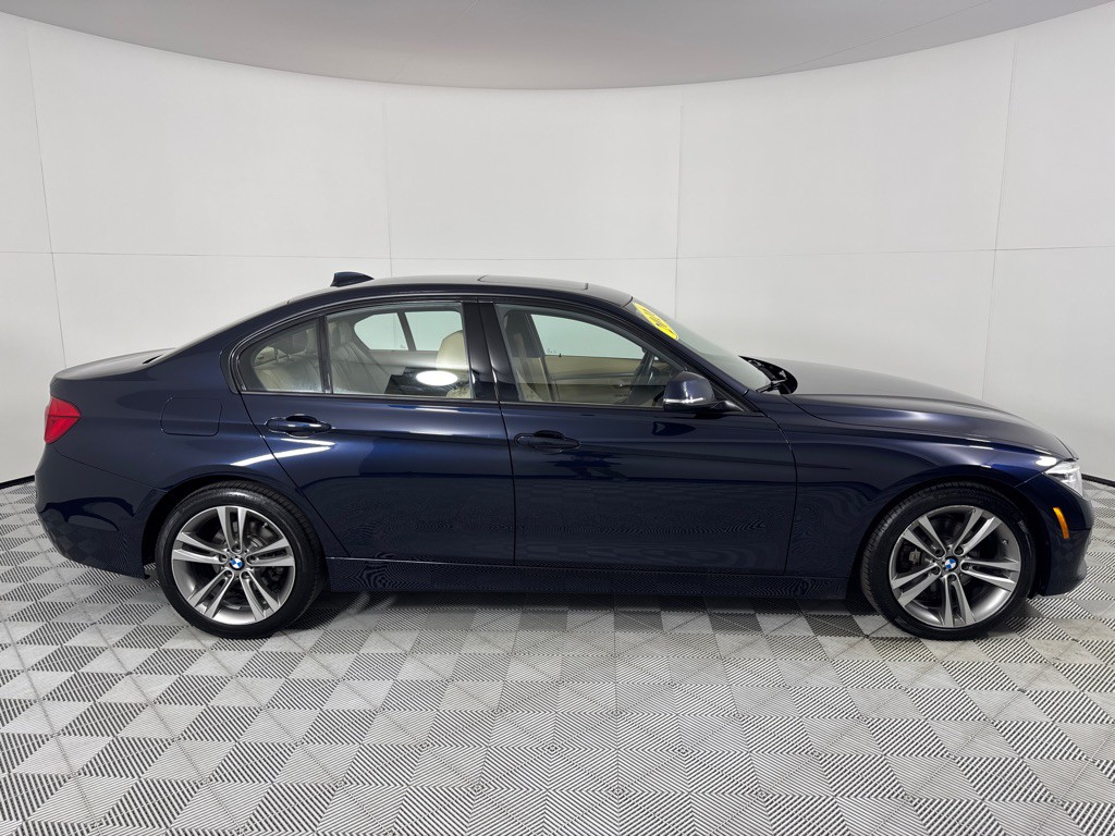 2016 BMW 3 Series Image 4