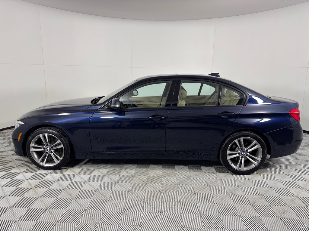 2016 BMW 3 Series Image 8