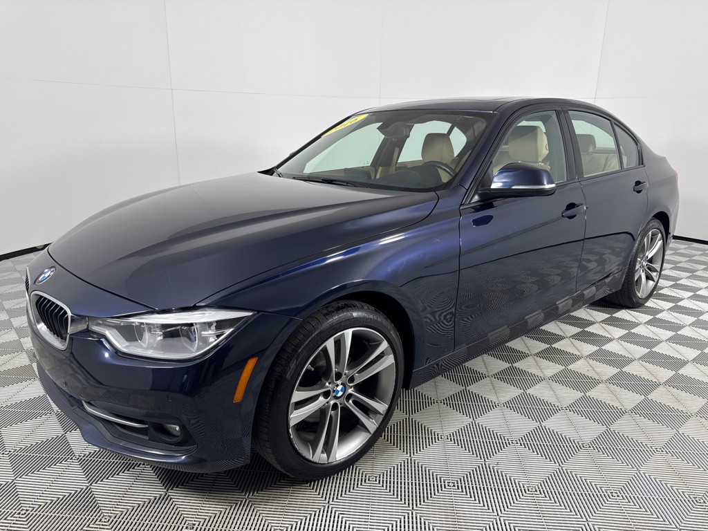 2016 BMW 3 Series Image 9