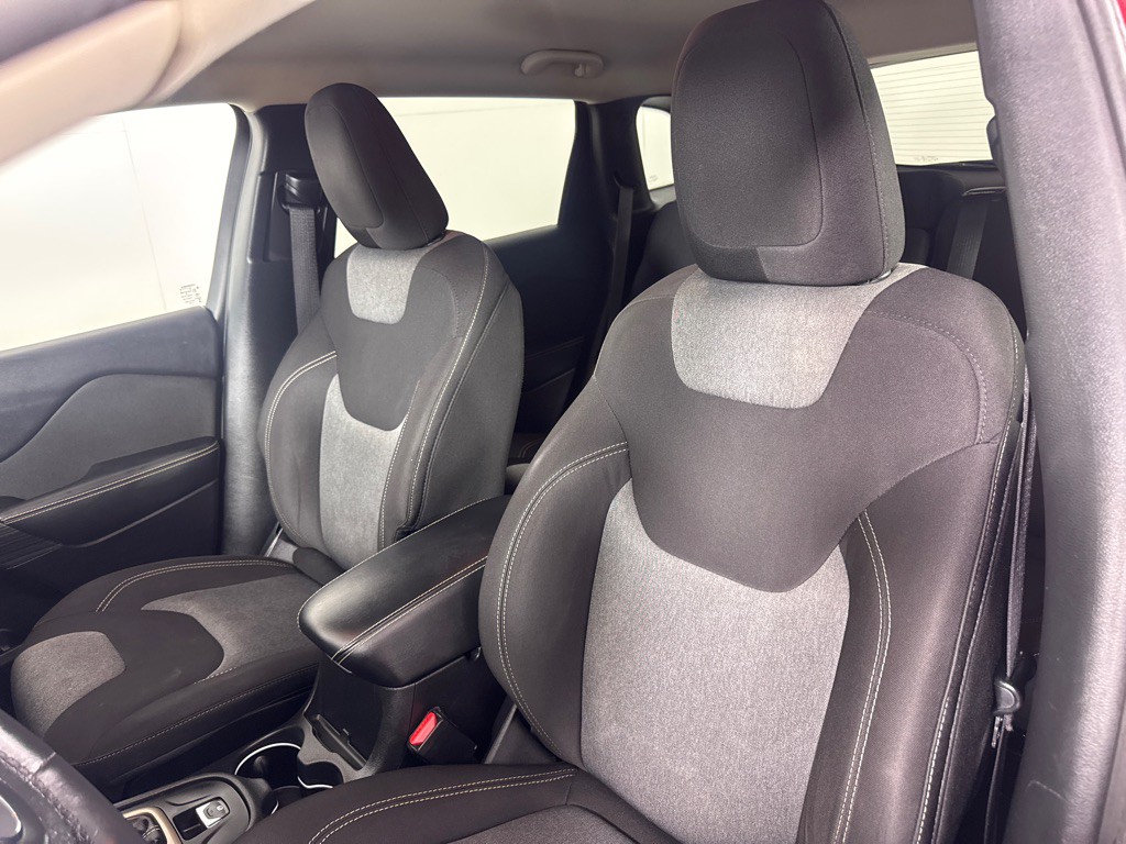 2014 Jeep Cherokee Image 12