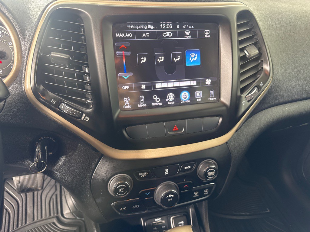 2014 Jeep Cherokee Image 15