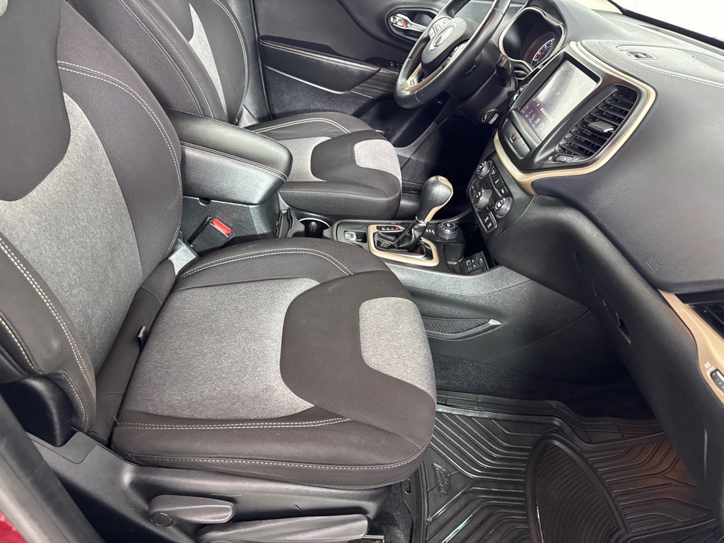 2014 Jeep Cherokee Image 22