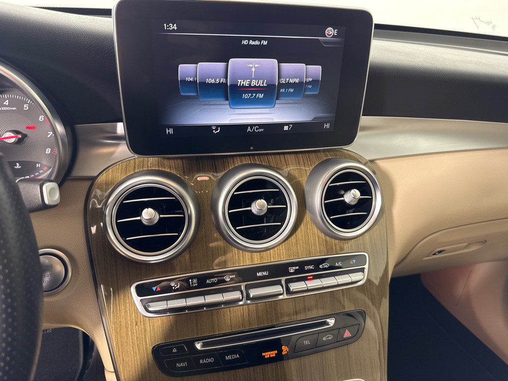 2018 Mercedes-Benz GLC-Class Image 15