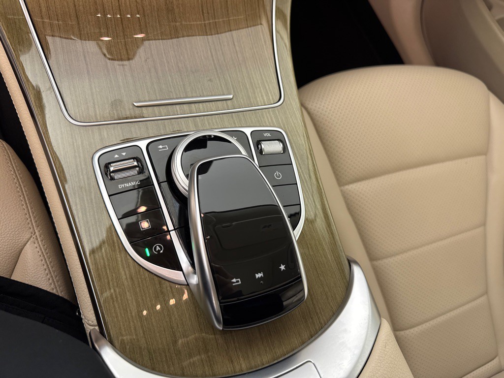 2018 Mercedes-Benz GLC-Class Image 18