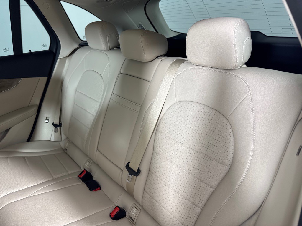 2018 Mercedes-Benz GLC-Class Image 20