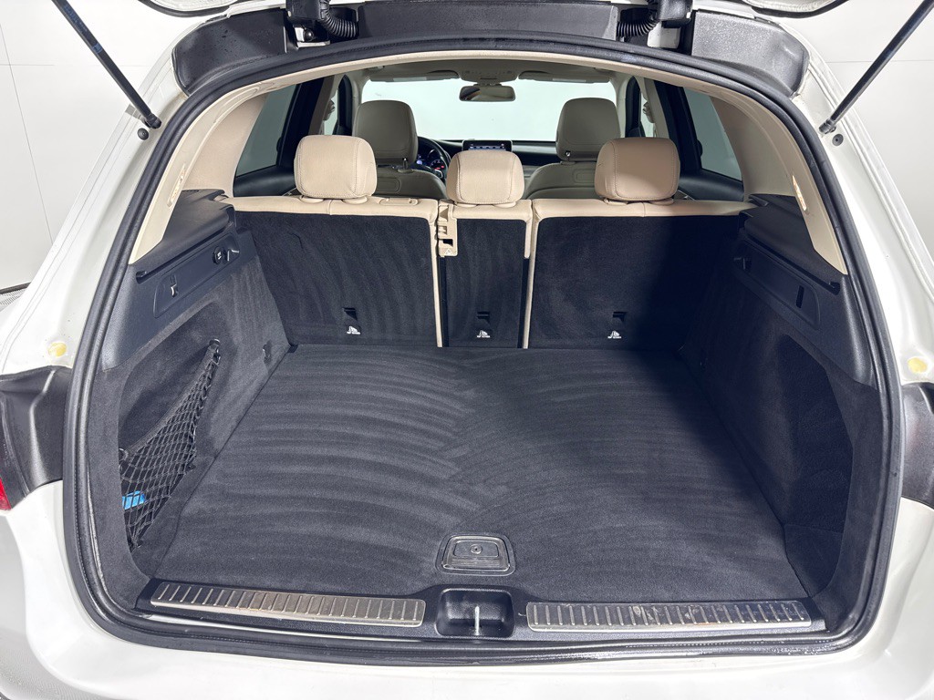 2018 Mercedes-Benz GLC-Class Image 21