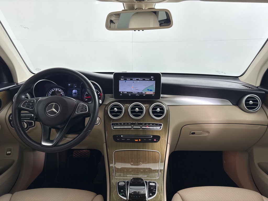 2018 Mercedes-Benz GLC-Class Image 26