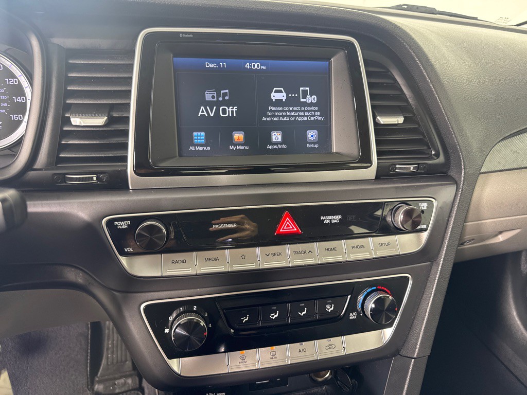 2018 Hyundai Sonata Image 17