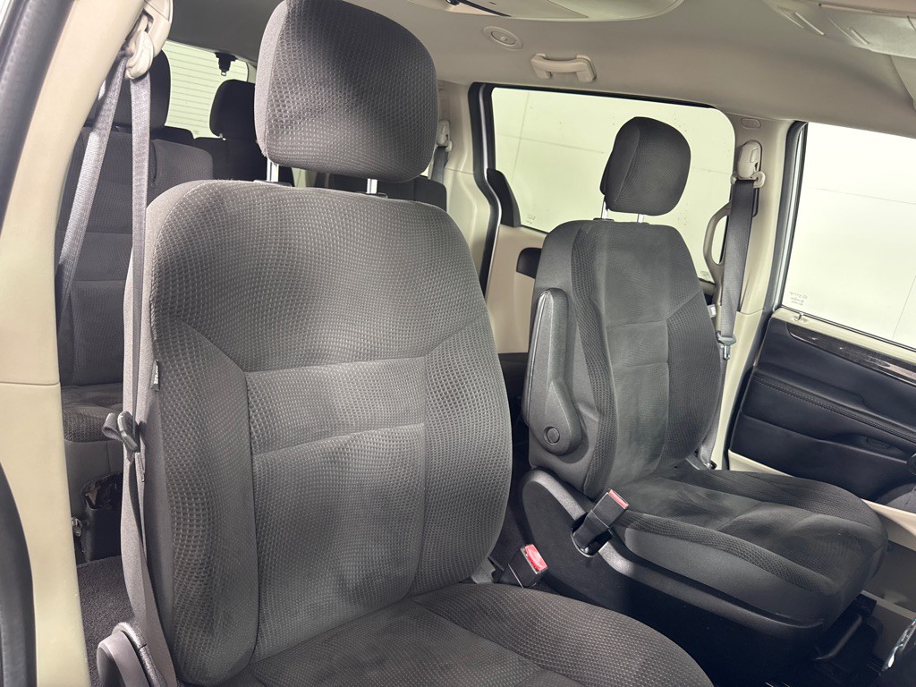 2017 Dodge Grand Caravan Image 25
