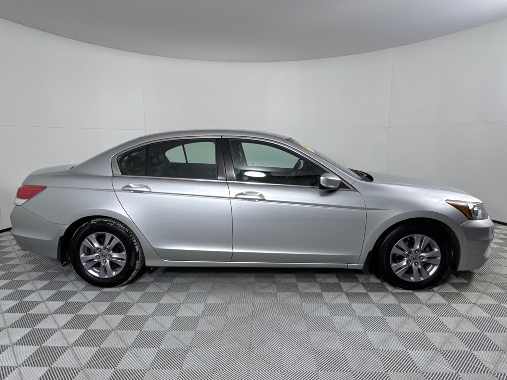 2012 Honda Accord Image 4