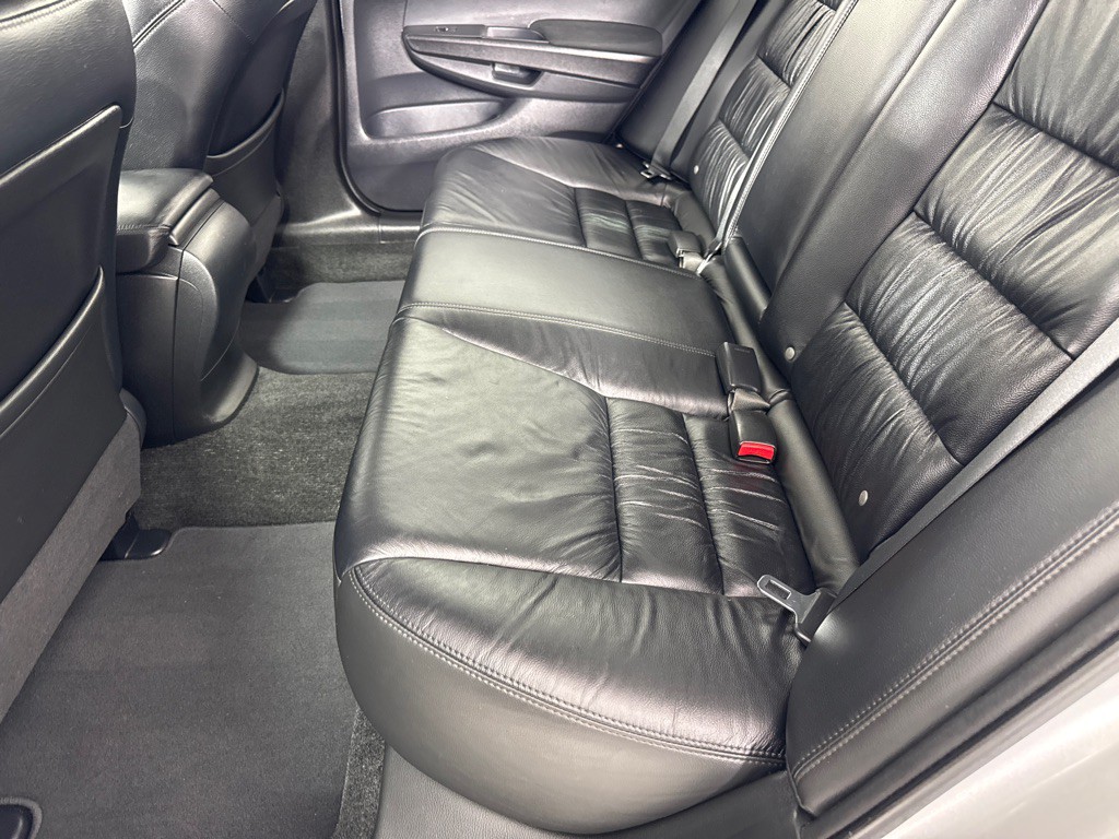 2012 Honda Accord Image 17