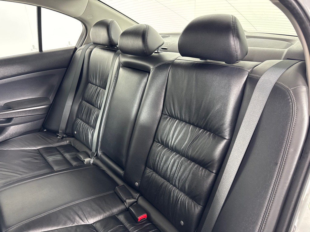 2012 Honda Accord Image 18