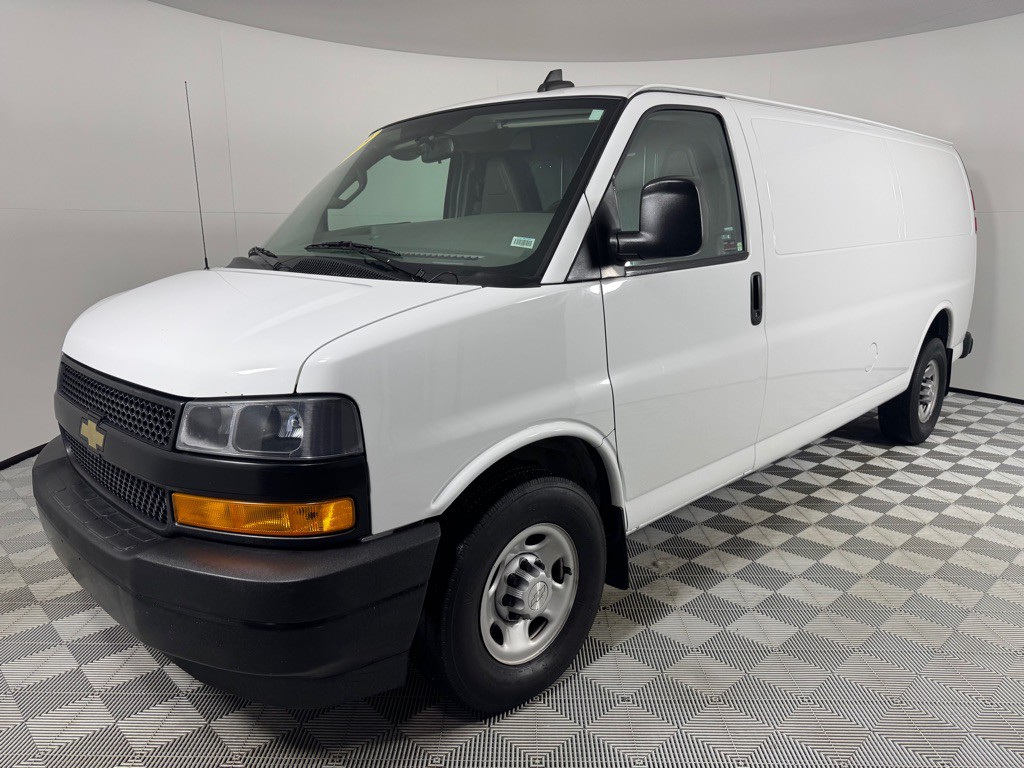 2018 Chevrolet Express Image 9